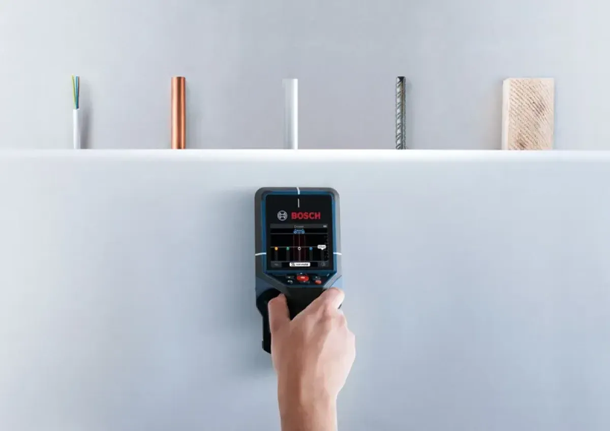 Metal, Copper, Live Cables, Water Plastic Pipes Detector- Bosch